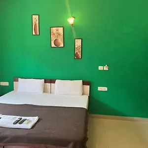 We One Comfort Hotel